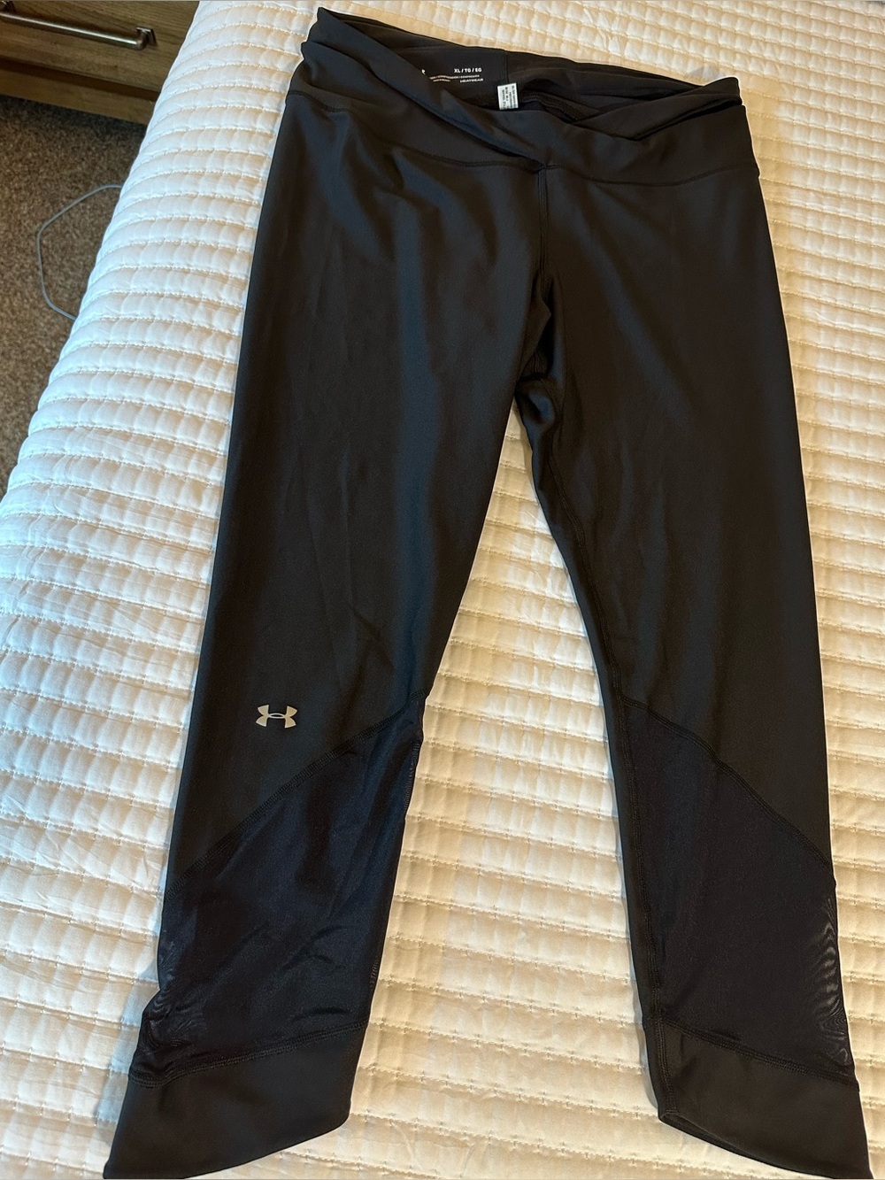 Under Armour HeatGear Black Criss Cross Mesh Leggings Size XL